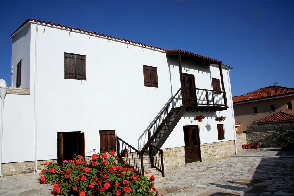 Charoullas Traditional Mansion Villa Alaminos Exterior foto