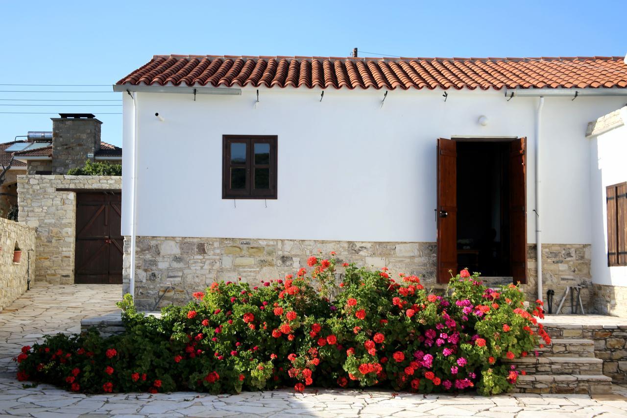 Charoullas Traditional Mansion Villa Alaminos Exterior foto